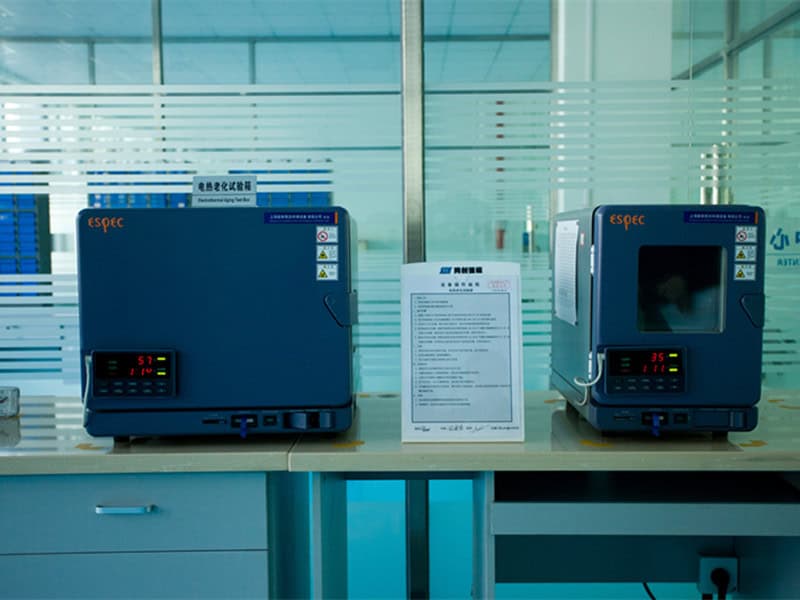 High-temperature magnet testing